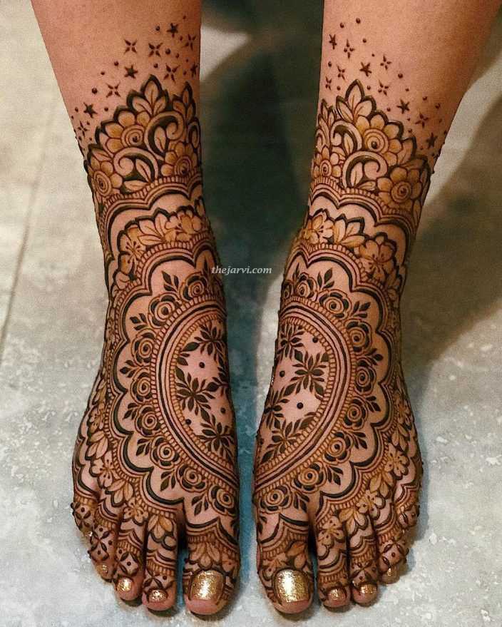Beautiful Mehndi Designs for Wedding Festivities